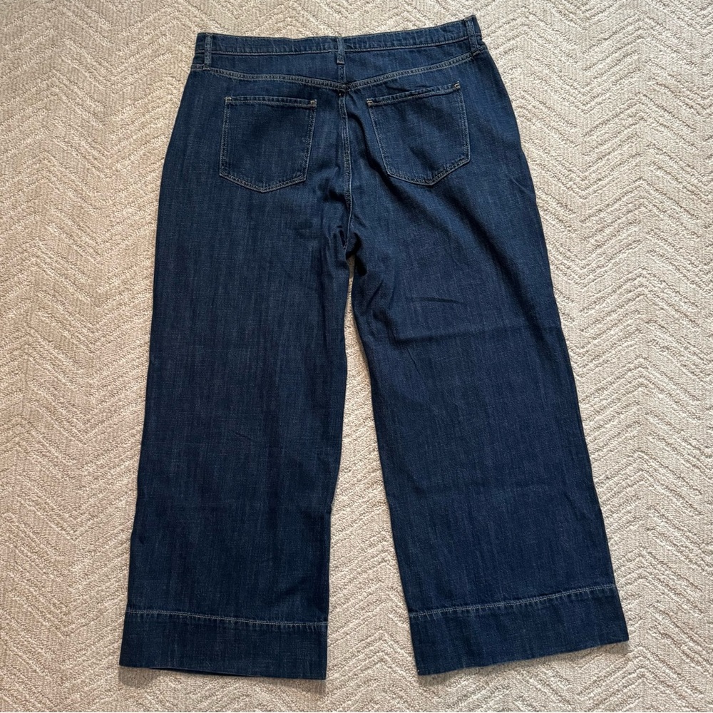 GAP High Rise Wide Legged Jeans - 34R - Picture 2 of 7